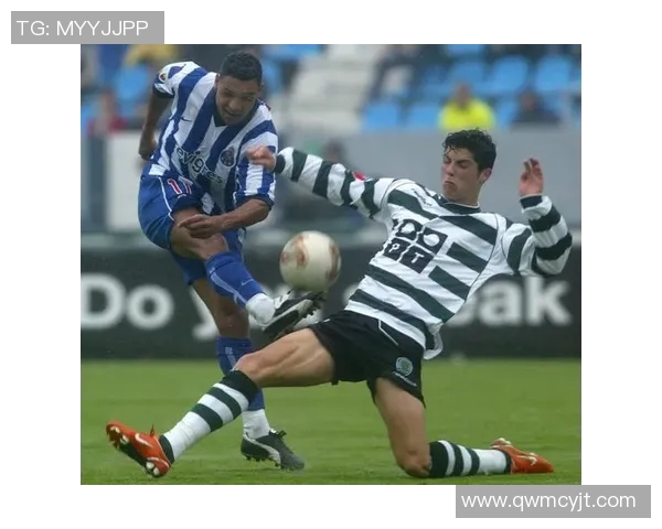 从青涩少年到足球巨星的精彩转场瞬间合集